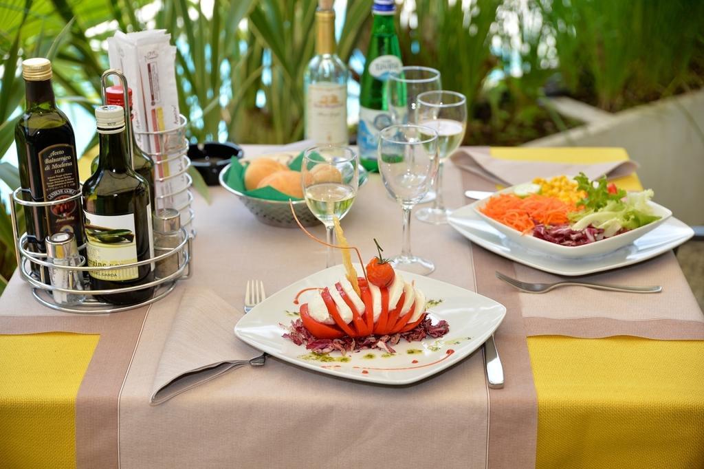 Hotel Lido Limone sul Garda Zewnętrze zdjęcie